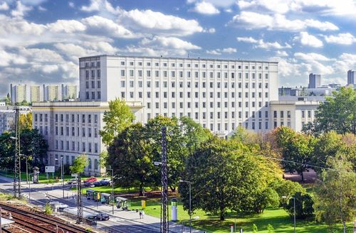 Bild des Zentralgebäudes der HTW Dresden